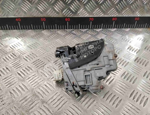 Замок двери передней левой Audi A3 II (8P) 2005-2008 рестайлинг  Audi A3 A3 II (8P) 2005-2008 рестайлинг