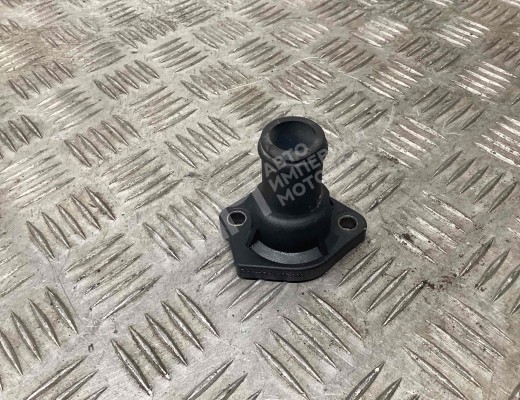 Фланец Volkswagen Passat B4 (3A) 1993-1997  Volkswagen Passat Passat B4 (3A) 1993-1997