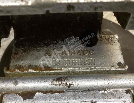 Петля двери задней правой Volkswagen Passat B5 (3B) 1996-2000  Volkswagen Passat Passat B5 (3B) 1996-2000