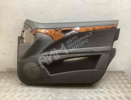 Обшивка двери передней правой (дверная карта) Mercedes E (W211) 2002-2006  Mercedes E E (W211) 2002-2006