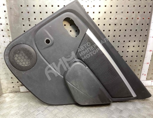 Обшивка двери задней правой (дверная карта) Dacia Sandero I (B90) 2008-2012  Dacia Sandero Sandero I (B90) 2008-2012