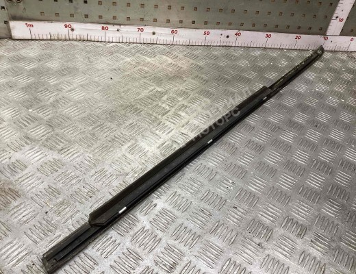 Молдинг стекла двери наружный Mercedes E (W211) 2002-2006  Mercedes E E (W211) 2002-2006