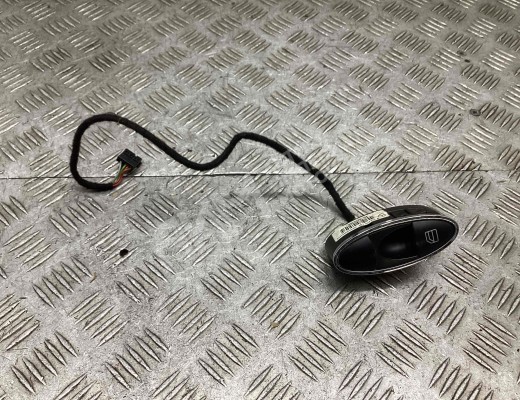 Кнопка стеклоподъемника заднего правого Mercedes E (W211) 2002-2006  Mercedes E E (W211) 2002-2006