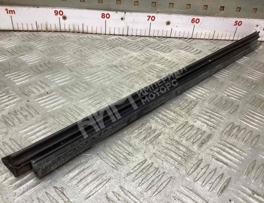 Молдинг стекла двери передней левой внутренний Mercedes E (W211) 2002-2006  Mercedes E E (W211) 2002-2006