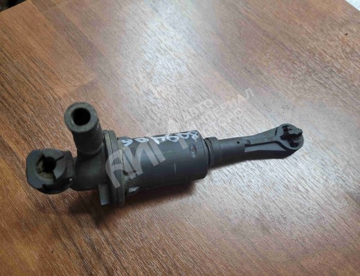 Цилиндр сцепления главный Peugeot 407 2004-2010  Peugeot 407 407 2004-2010