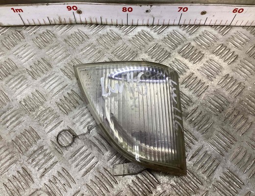 Поворотник правый Mercedes Vario (W670) 1996-2013  Mercedes Vario Vario (W670) 1996-2013