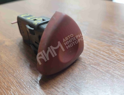 Кнопка аварийной сигнализации Renault Laguna II (X74) 2001-2005  Renault Laguna Laguna II (X74) 2001-2005