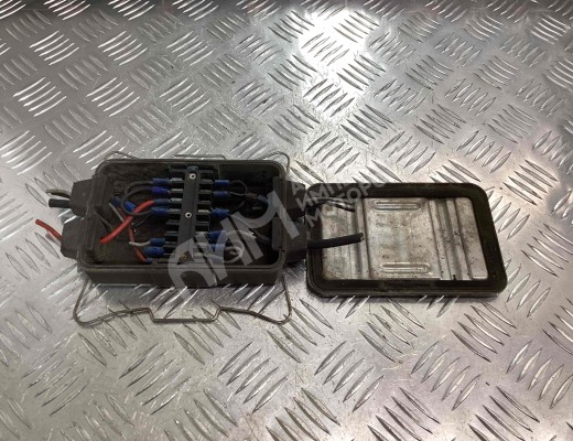 Клеммник Renault Magnum E-TECH II 1997-2000  Renault Magnum Magnum E-TECH II 1997-2000