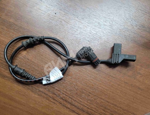 Датчик износа тормозных колодок передний Mercedes C (W203) 2004-2007 рестайлинг  Mercedes C C (W203) 2004-2007 рестайлинг