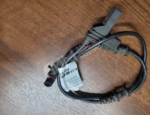 Датчик износа тормозных колодок передний Mercedes C (W203) 2004-2007 рестайлинг  Mercedes C C (W203) 2004-2007 рестайлинг