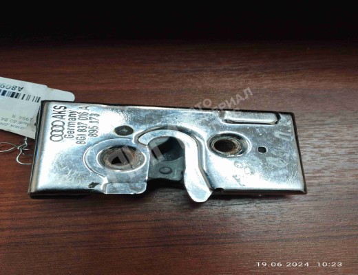 Замок двери передней правой Audi 80 B4 (8C) 1991-1995  Audi 80 80 B4 (8C) 1991-1995