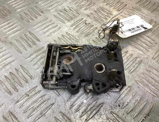 Замок двери передней правой Audi 80 B4 (8C) 1991-1995  Audi 80 80 B4 (8C) 1991-1995