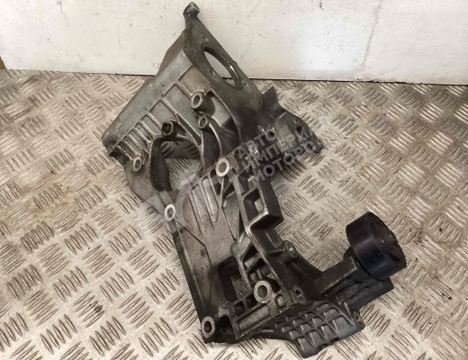 Кронштейн генератора Audi A3 I (8L) 1996-2000  Audi A3 A3 I (8L) 1996-2000