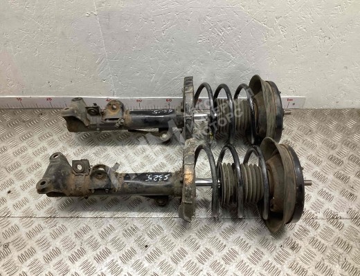 Стойка передняя левая Mercedes C (W203) 2004-2007 рестайлинг  Mercedes C C (W203) 2004-2007 рестайлинг