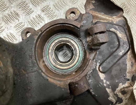 Ступица передняя левая Audi 100 C4 (4A) 1990-1995  Audi 100 100 C4 (4A) 1990-1995