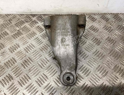 Кронштейн двигателя Mercedes Sprinter II (W906) 2013-2018 рестайлинг  Mercedes Sprinter Sprinter II (W906) 2013-2018 рестайлинг