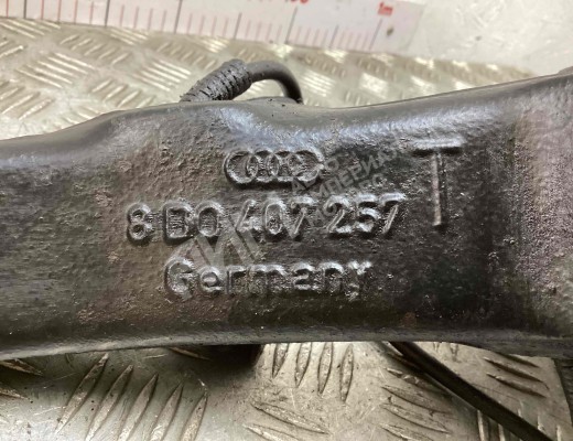 Кулак поворотный левый Audi A6 C5 (4B) 1997-2001  Audi A6 A6 C5 (4B) 1997-2001