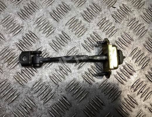 Ограничитель открывания двери Ford Focus I 2001-2005 рестайлинг  Ford Focus Focus I 2001-2005 рестайлинг