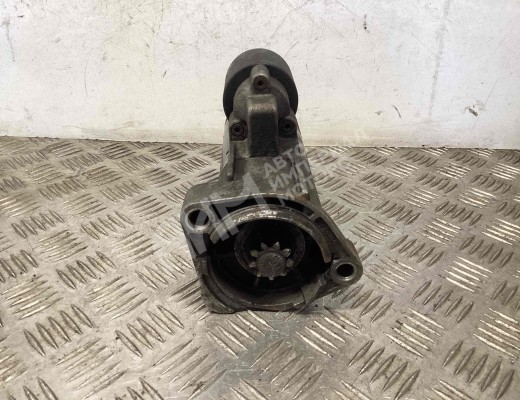 Стартер Volkswagen Passat B5+ (3B) 2000-2005 рестайлинг  Volkswagen Passat Passat B5+ (3B) 2000-2005 рестайлинг