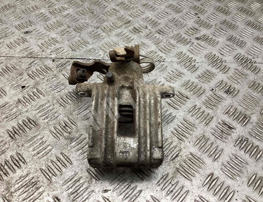 Суппорт задний левый Volkswagen Passat B5+ (3B) 2000-2005 рестайлинг  Volkswagen Passat Passat B5+ (3B) 2000-2005 рестайлинг