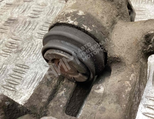 Суппорт задний левый Volkswagen Passat B5 (3B) 1996-2000  Volkswagen Passat Passat B5 (3B) 1996-2000