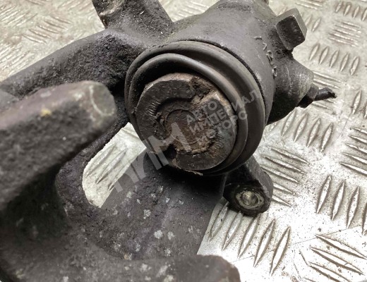 Суппорт задний левый Peugeot 307 (3A/3H) 2001-2005  Peugeot 307 307 (3A/3H) 2001-2005