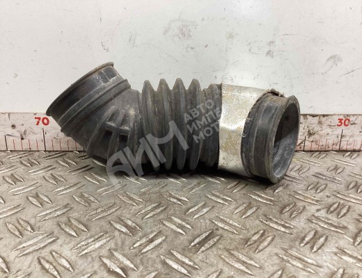 Патрубок турбины Renault Midlum I 2000-2006  Renault Midlum Midlum I 2000-2006