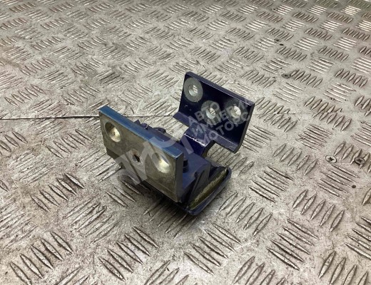 Петля двери задней левой Peugeot Partner I 1996-2008  Peugeot Partner Partner I 1996-2008