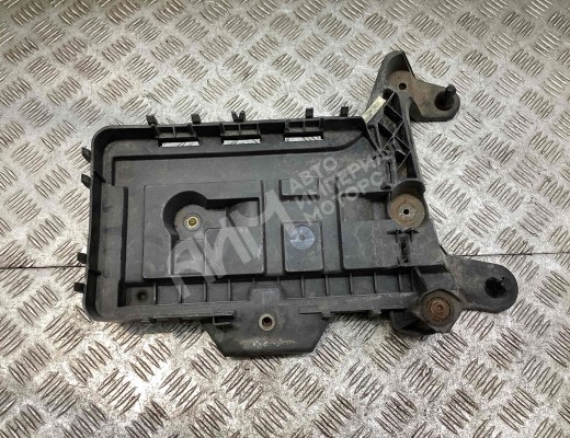 Полка аккумулятора Volkswagen Passat B6 (3C) 2005-2010  Volkswagen Passat Passat B6 (3C) 2005-2010