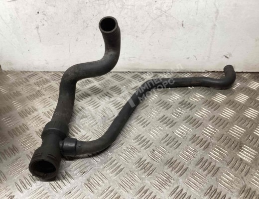 Патрубок радиатора Volkswagen Passat B5 (3B) 1996-2000  Volkswagen Passat Passat B5 (3B) 1996-2000