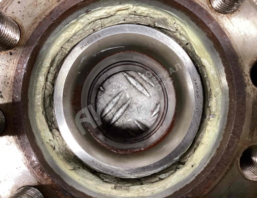 Ступица передняя Renault Midlum I 2000-2006  Renault Midlum Midlum I 2000-2006