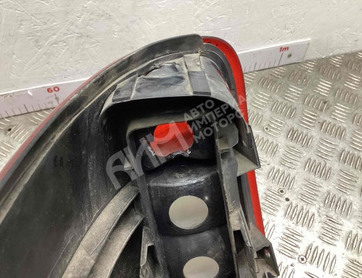Фонарь задний правый Chrysler Voyager IV (RG) 2001-2008  Chrysler Voyager Voyager IV (RG) 2001-2008