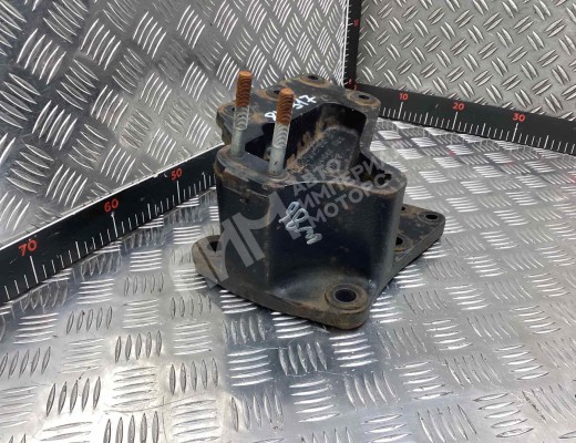 Кронштейн редуктора Renault Midlum I 2000-2006  Renault Midlum Midlum I 2000-2006