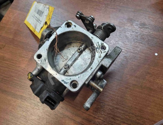 Заслонка дроссельная Opel Omega B 1994-1999  Opel Omega Omega B 1994-1999