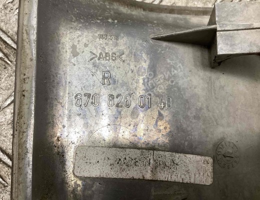 Поворотник правый Mercedes Vario (W670) 1996-2013  Mercedes Vario Vario (W670) 1996-2013