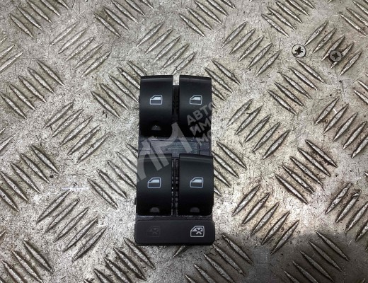 Блок управления стеклоподъемниками Audi A4 B7 (8EC, 8ED) 2004-2008  Audi A4 A4 B7 (8EC, 8ED) 2004-2008