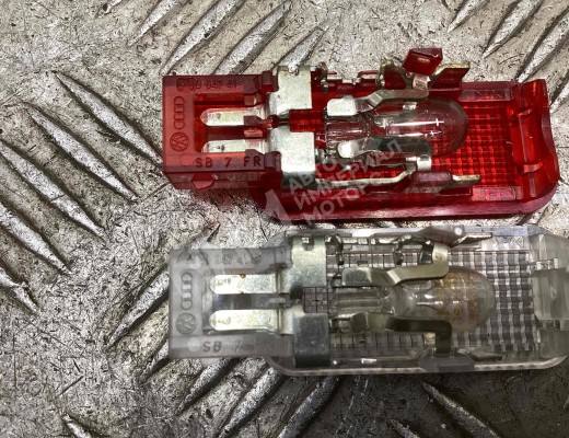 Подсветка порога Audi A4 B7 (8EC, 8ED) 2004-2008  Audi A4 A4 B7 (8EC, 8ED) 2004-2008