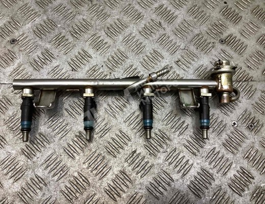 Форсунка Audi A4 B6 (8EC, 8E5) 2000-2004  Audi A4 A4 B6 (8EC, 8E5) 2000-2004