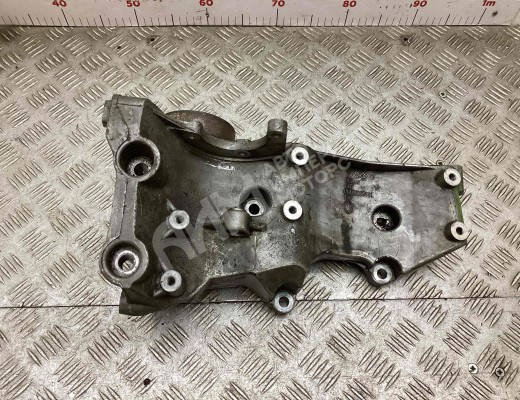 Кронштейн генератора Audi A4 B6 (8EC, 8E5) 2000-2004  Audi A4 A4 B6 (8EC, 8E5) 2000-2004