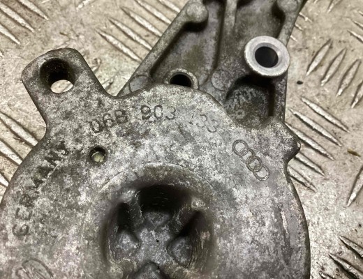 Натяжитель ремня генератора Audi A4 B6 (8EC, 8E5) 2000-2004  Audi A4 A4 B6 (8EC, 8E5) 2000-2004