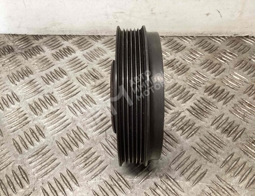 Шкив коленвала Volkswagen Bora (1J) 1998-2005  Volkswagen Bora Bora (1J) 1998-2005