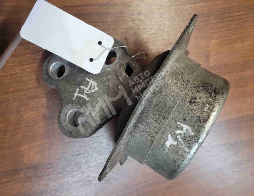 Подушка крепления двигателя Opel Vectra C 2002-2005  Opel Vectra Vectra C 2002-2005