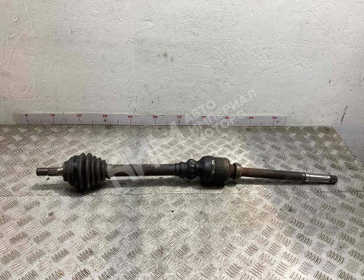 Полуось передняя правая (приводной вал, ШРУС) Peugeot 307 (3A/3H) 2001-2005  Peugeot 307 307 (3A/3H) 2001-2005