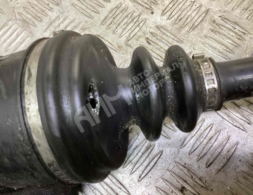 Полуось передняя левая (приводной вал, ШРУС) Volvo V40 I (VW) 1995-2000  Volvo V40 V40 I (VW) 1995-2000