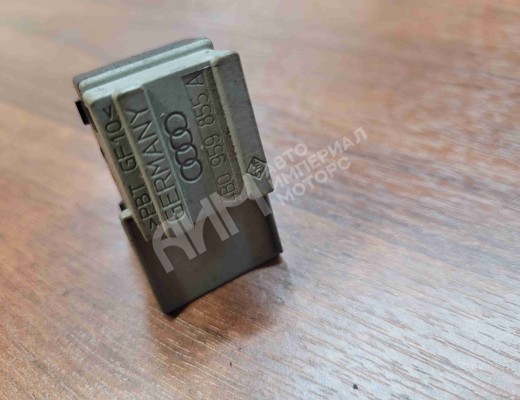Кнопка стеклоподъемника Audi A6 Allroad C5 (4BH) 2000-2005  Audi A6 Allroad A6 Allroad C5 (4BH) 2000-2005
