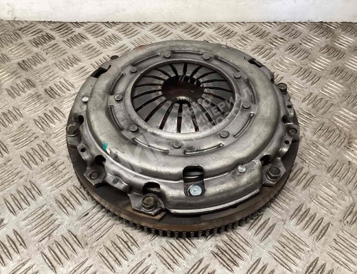 Комплект сцепления Mitsubishi Grandis (NA) 2003-2011  Mitsubishi Grandis Grandis (NA) 2003-2011