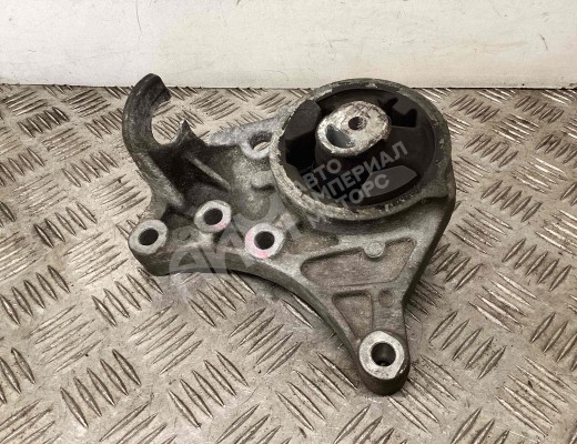 Подушка крепления КПП Chrysler Voyager IV (RG) 2001-2008  Chrysler Voyager Voyager IV (RG) 2001-2008