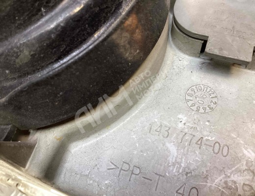 Фара правая Mercedes Vario (W670) 1996-2013  Mercedes Vario Vario (W670) 1996-2013