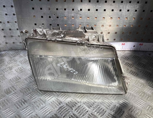 Фара правая Mercedes Vario (W670) 1996-2013  Mercedes Vario Vario (W670) 1996-2013