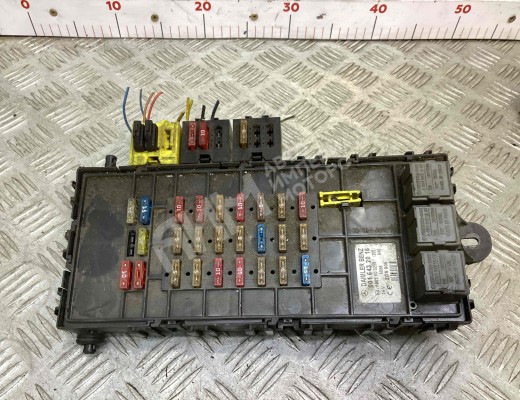 Блок предохранителей Mercedes Vario (W670) 1996-2013  Mercedes Vario Vario (W670) 1996-2013